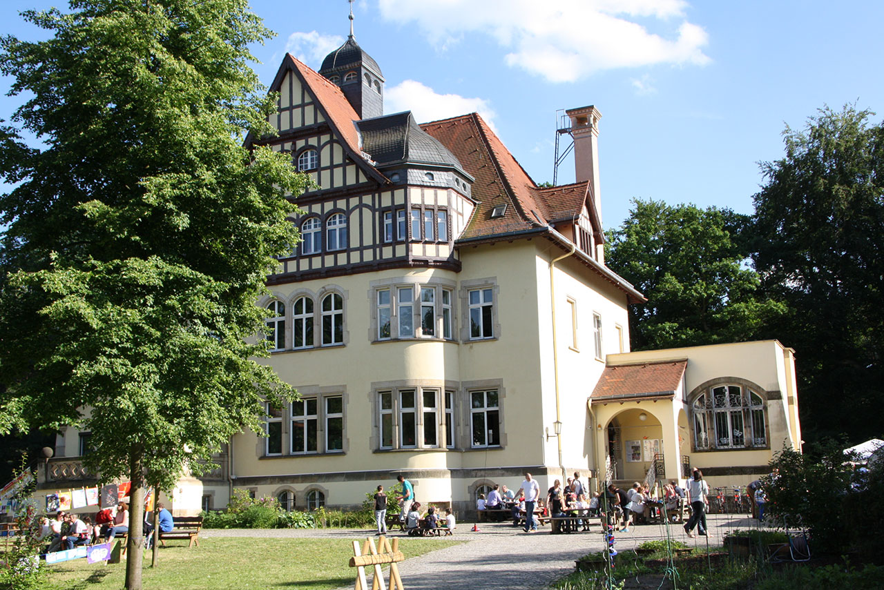 Dresden International School