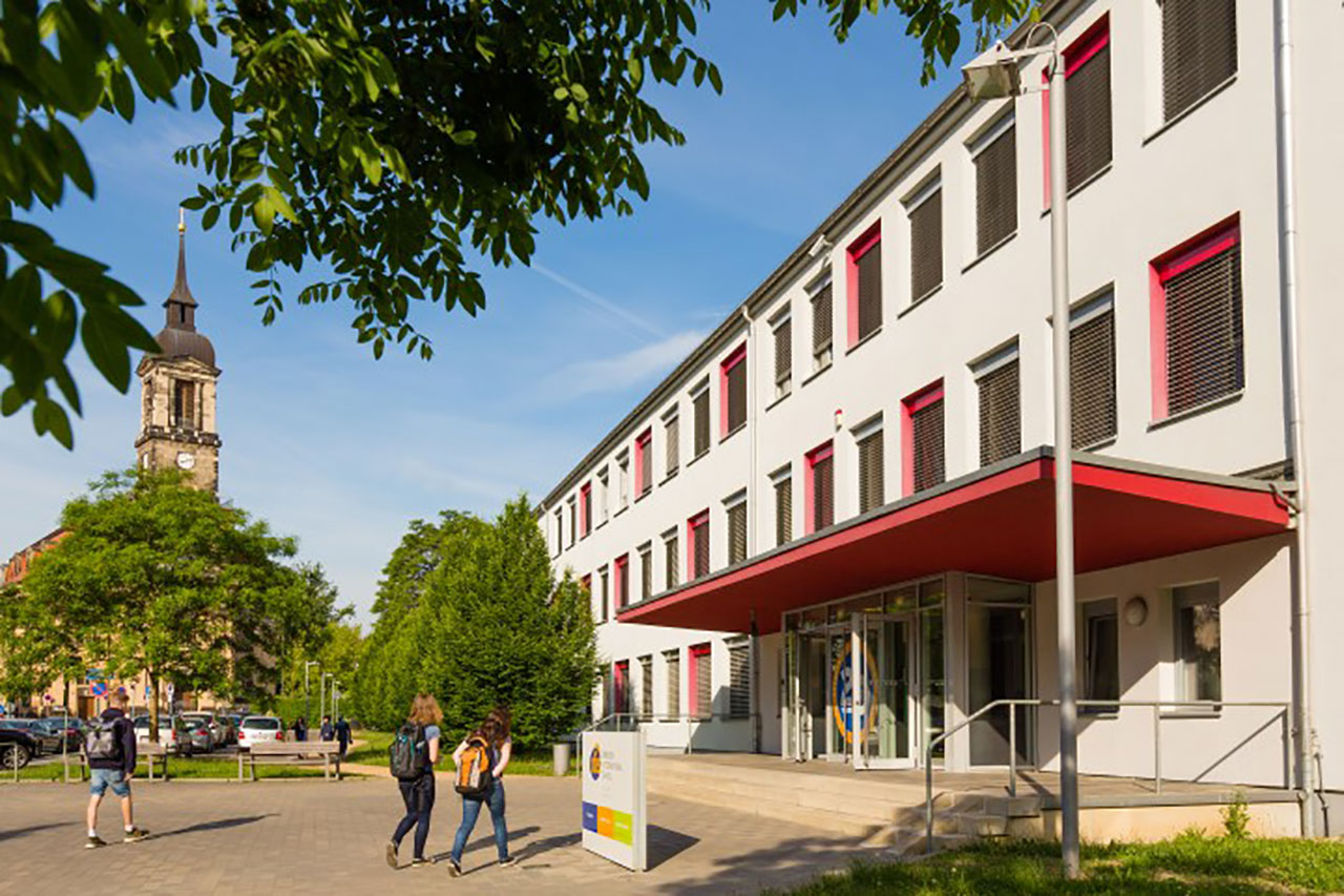 Dresden International School